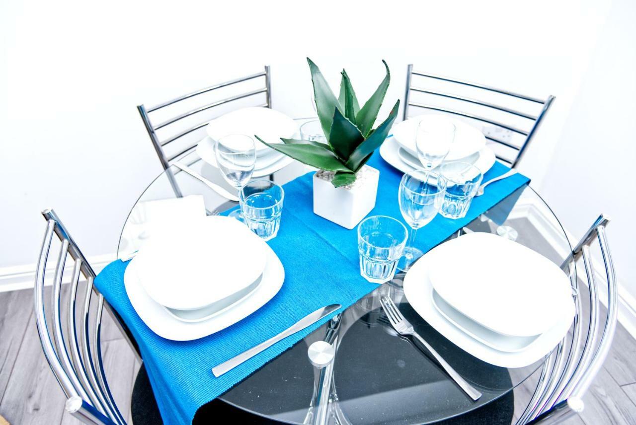 The Pent House - Lushio Apartments Northampton Bagian luar foto