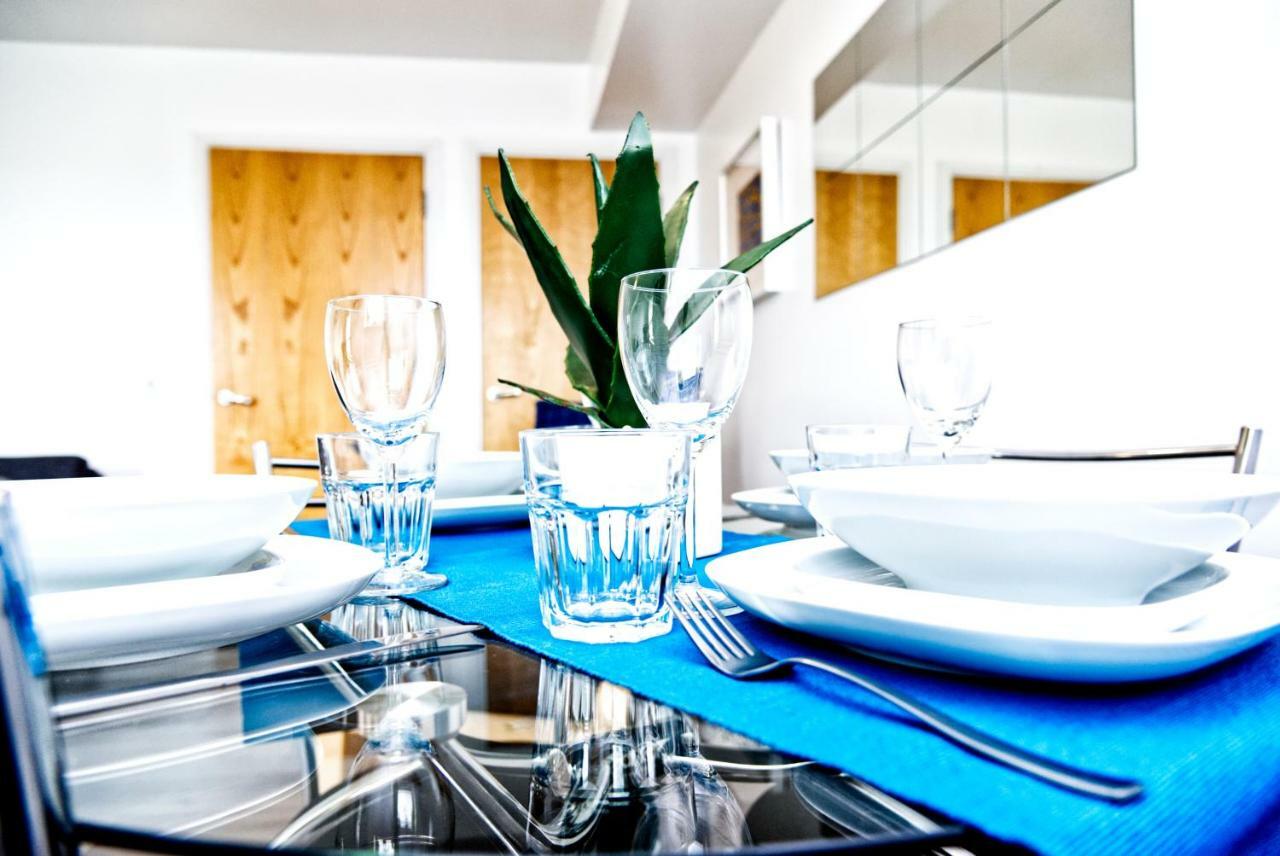 The Pent House - Lushio Apartments Northampton Bagian luar foto